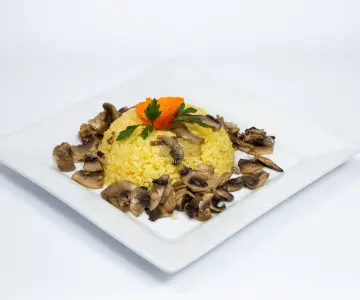 Orez cu ciuperci