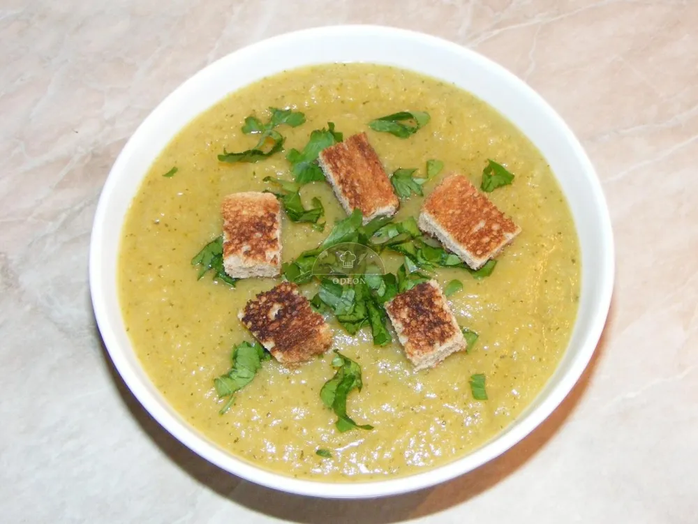 Supa crema de legume cu crutoane