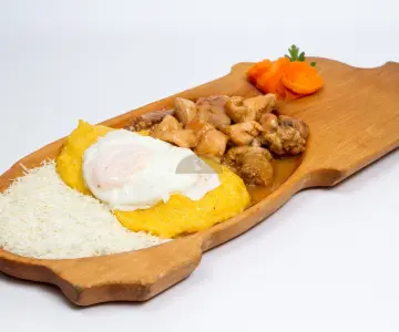 Tochitură moldovenească de porc