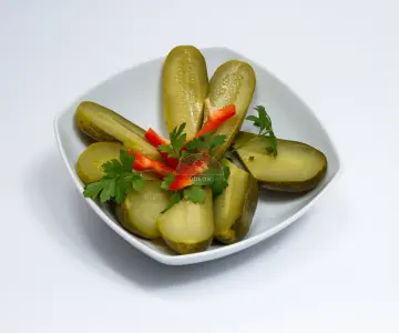 Salată de castraveți în oțet